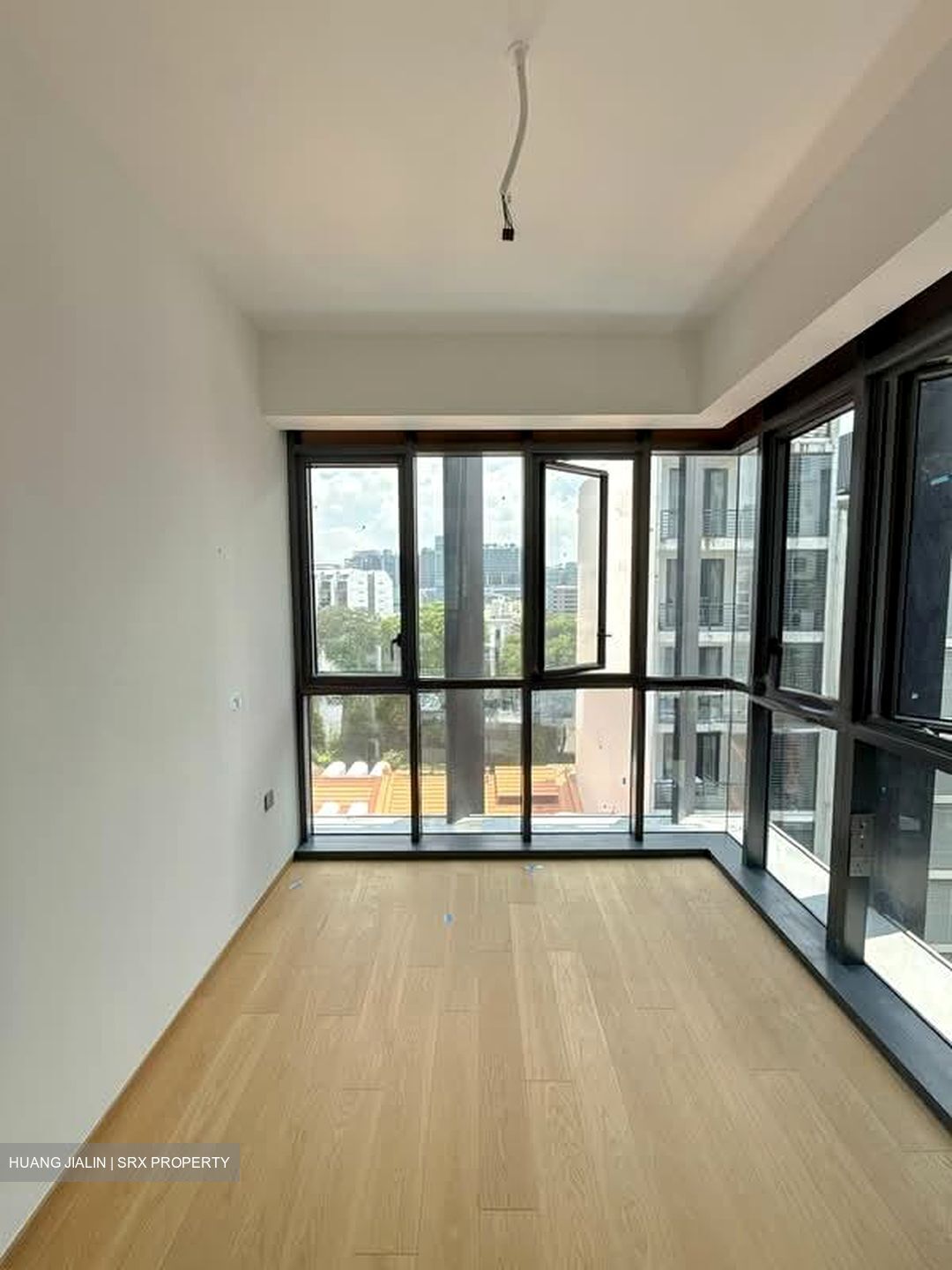 Hill House (D9), Apartment #580575021